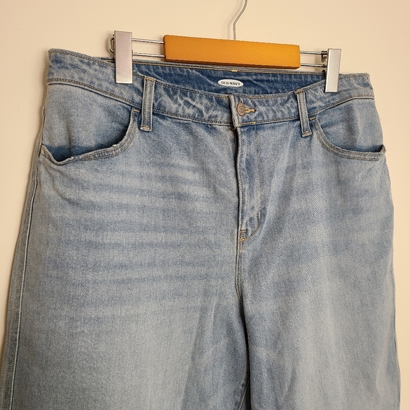 NWOT Wide Leg Cropped Jeans | Back To School - Picture 3 of 4